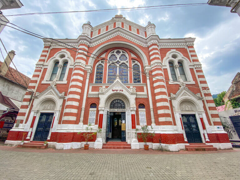 sinagoga-neologa-obiective-turistice-orasul-brasov