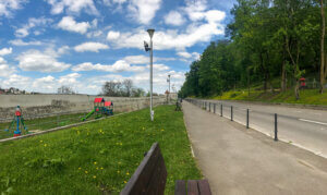 obiective-turistice-in-brasov-promenada-sub-tampa